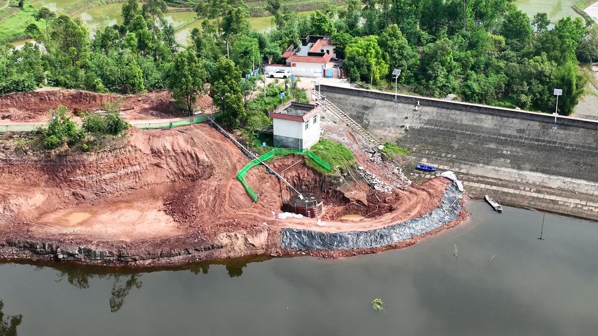 贵州纳雍：乌蒙山区的疫情防波堤如何筑成？