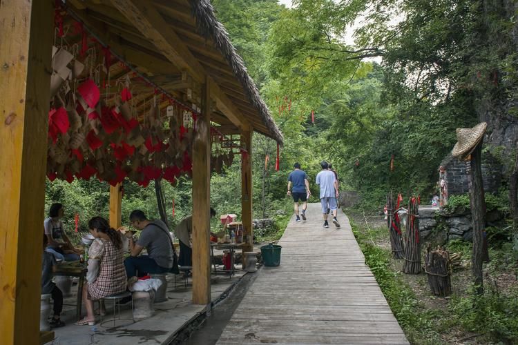 汝阳：伏牛山屏障下的零感染坚守与破防时刻