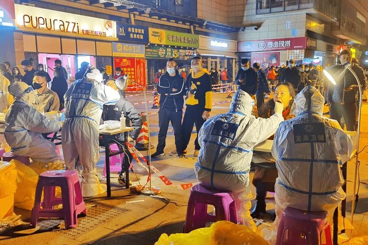 31省区市新增12例本土确诊，锦江区疫情最新消息_51226