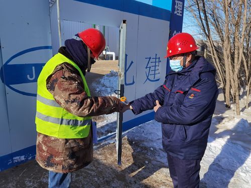 塔河之畔的零感染坚守：阿拉尔地理屏障下的防疫逻辑