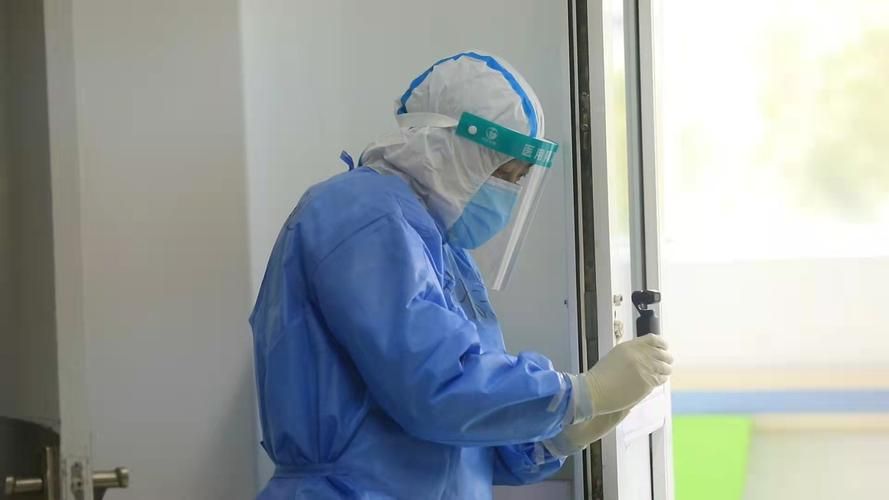 柯坪绿洲的零感染坚守：戈壁屏障下的防疫样本