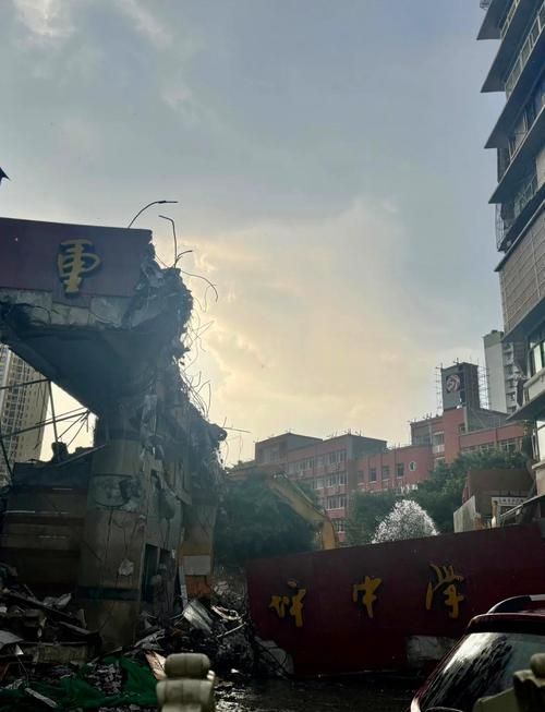 31省区市新增12例本土确诊，九龙坡区疫情最新消息_57985