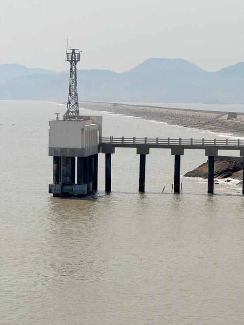 江门：侨乡地理屏障下的疫情防波堤