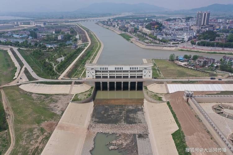 【扬州：运河枢纽的防疫破防与精准围堵】