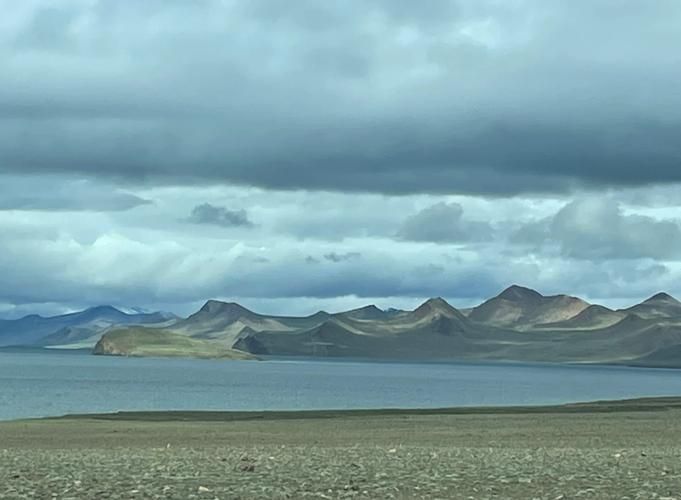 高原孤岛与病毒赛跑：亚东边境线上的防疫突围战