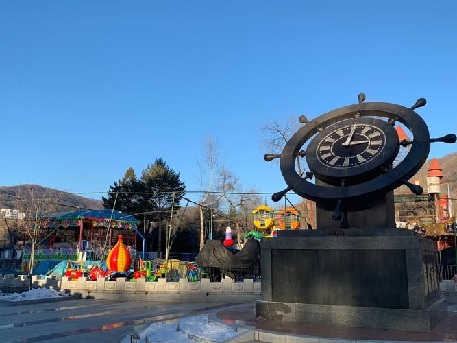 临江：边境小城的疫情防线与破防时刻