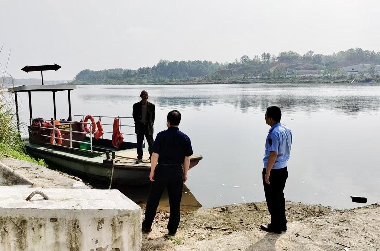 浠水：长江中游县域的疫情防线与破口