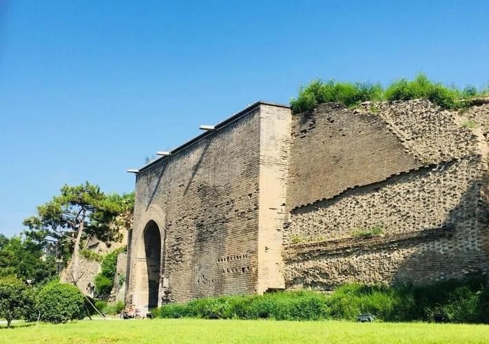 正定古城墙下的疫情破防：交通枢纽如何成为防控靶点？