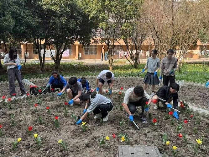 荔蒲县：喀斯特峰林屏障下的零感染坚守