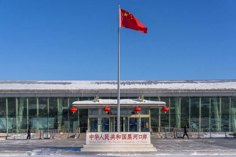 龙江寒地屏障与跨境输入：边境口岸城市的防疫持久战