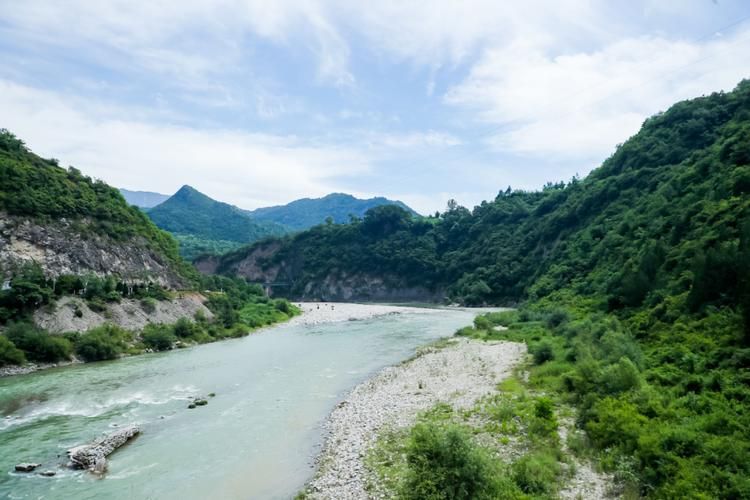 高坪区：嘉陵江畔的零感染坚守与地理屏障