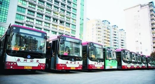 沿海商贸枢纽的防疫破口：石狮服装城疫情溯源与地理围堵