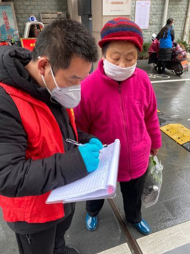 大安区的社区传播：城市核心区防疫网络的压力测试