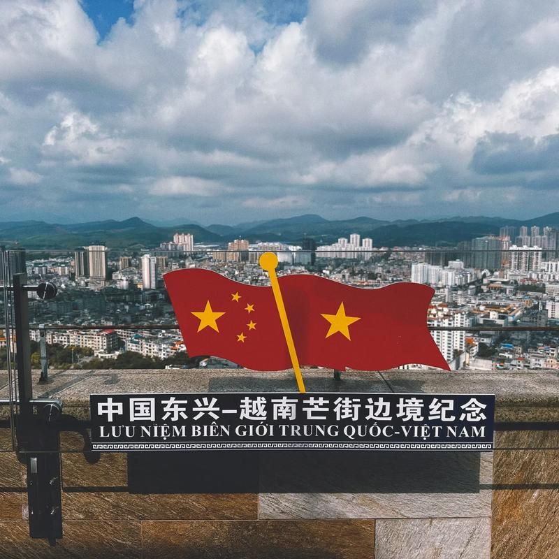 边境小城的防疫突围：蒙自县如何守住西南门户？