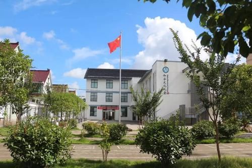 金堂：沱江分水岭下的社区防疫样本