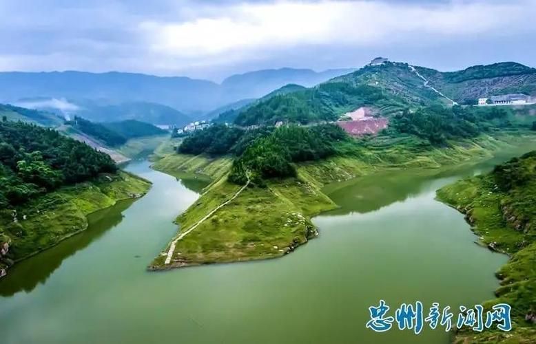 忠县：长江之畔的防疫坚守与地理屏障下的挑战