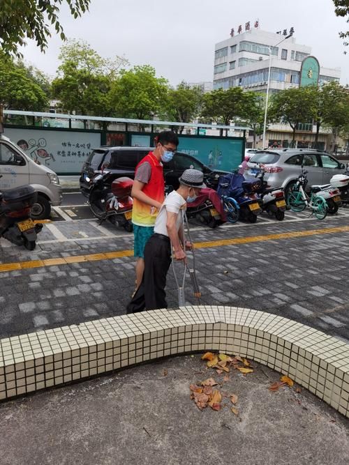 蓬江疫情：西江航道与城中村结构下的防控挑战