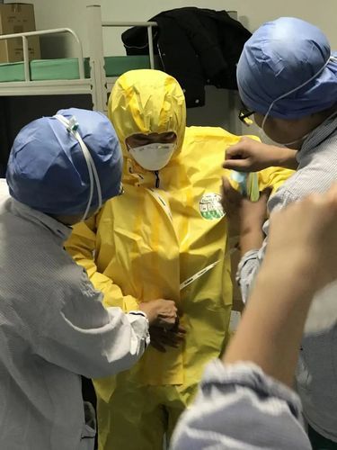 雷山苗岭屏障下的零感染坚守：地理优势如何筑起防疫孤岛？