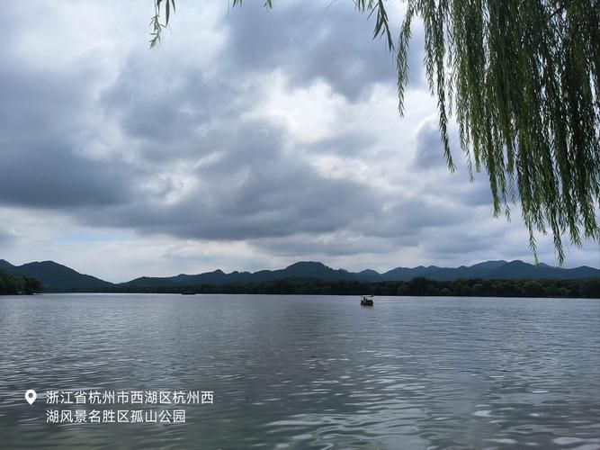 西湖区疫情观察：湖光山色间的防控挑战与地理屏障