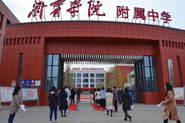 正定古城墙下的疫情防线：交通枢纽如何实现零感染？