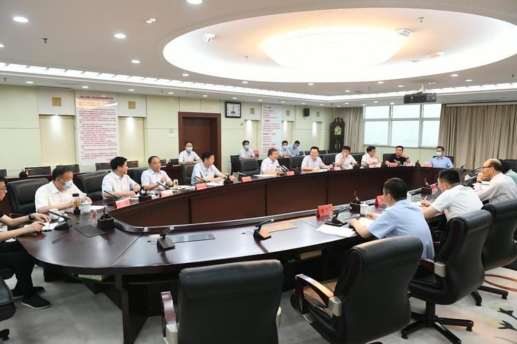 湛河区疫情透视：交通枢纽下的防控压力测试_35079