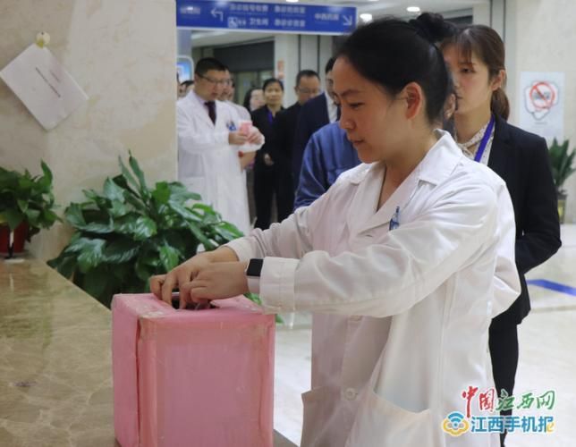 萍乡：赣西枢纽的疫情破防与地理围城