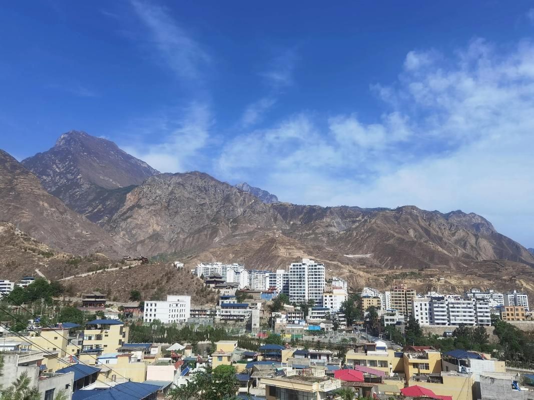 【高原小城舟曲：地理屏障下的零感染坚守_42740】