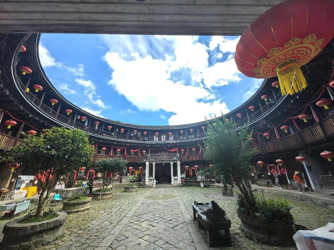 永定土楼聚落:封闭地理单元下的疫情破防样本