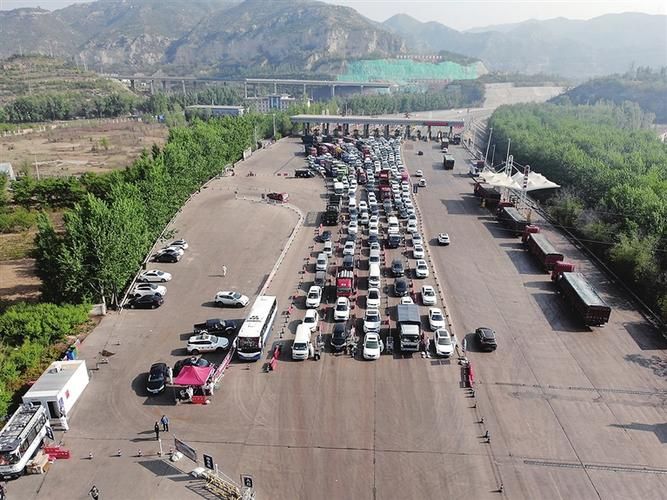 古交：山区工业小城的疫情防波堤