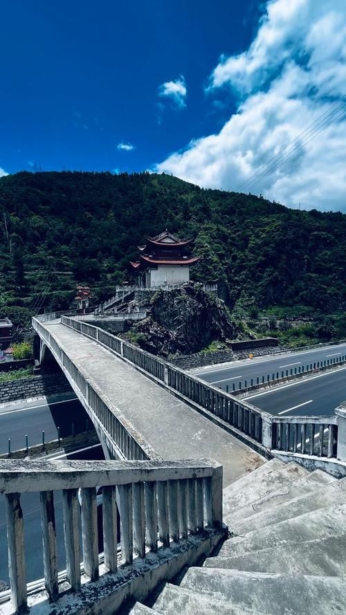 下关风城：交通枢纽的疫情破防与物理屏障失效