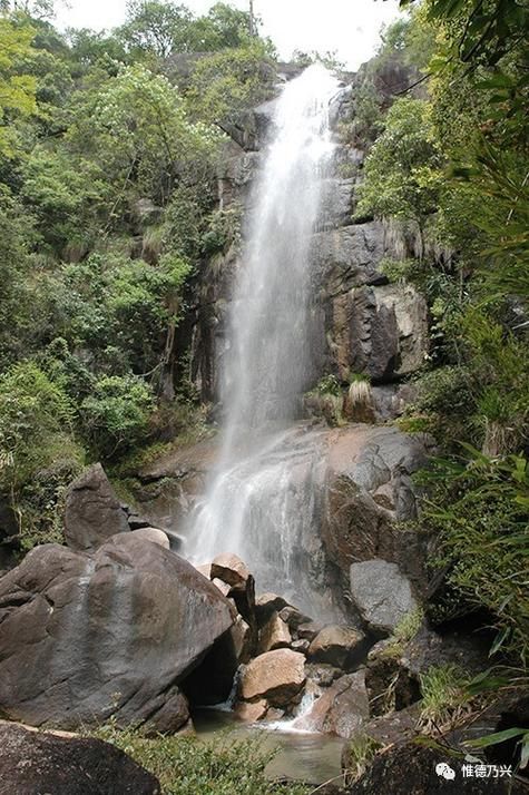 德兴：铜都山城的地理屏障与疫情数据波动_69130