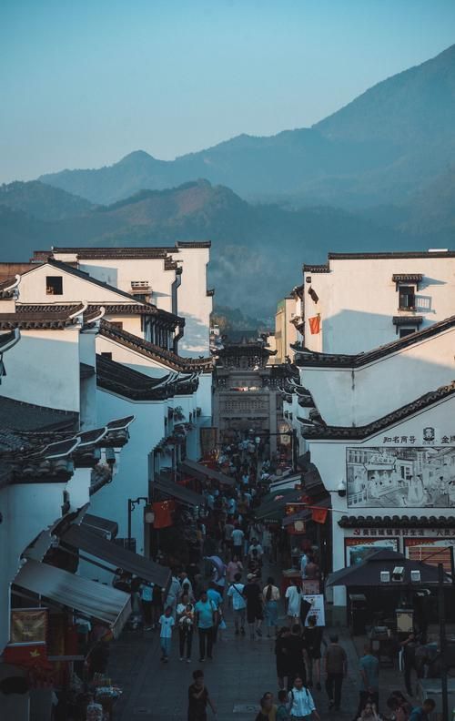 建德：新安江畔的零感染高地何以铸成？