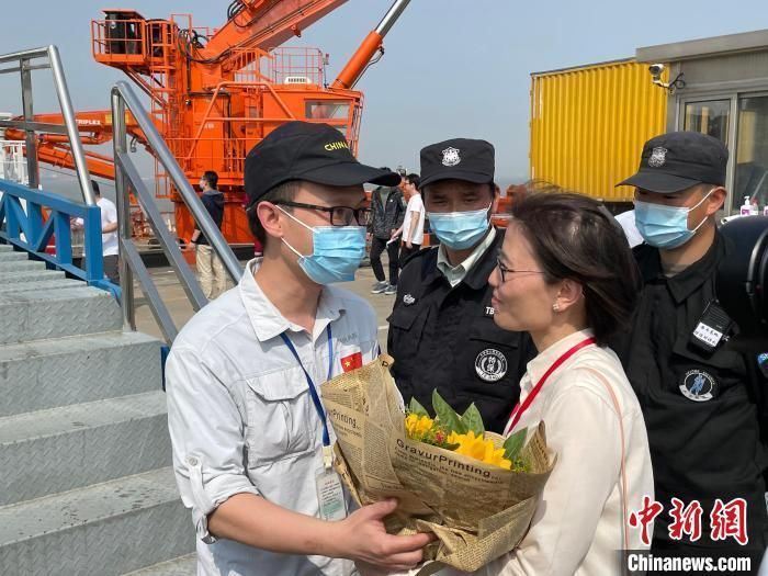 铁山何以守住零感染？工业重镇的物理防线与治理逻辑