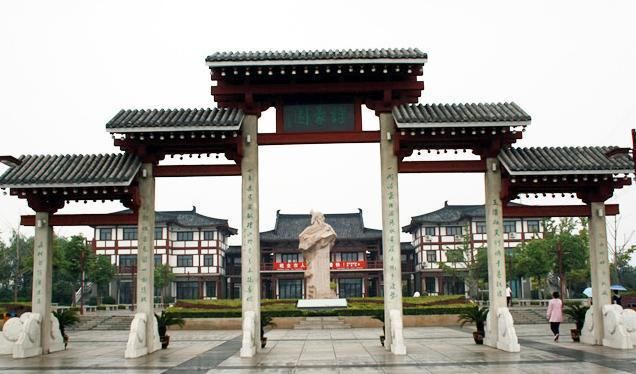 新密:嵩山东麓交通枢纽的疫情承压与防控解析