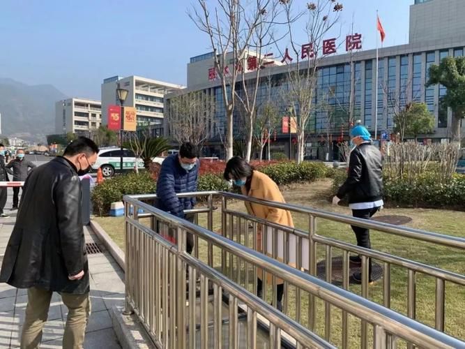 汉中:秦巴屏障下的疫情防线与破口