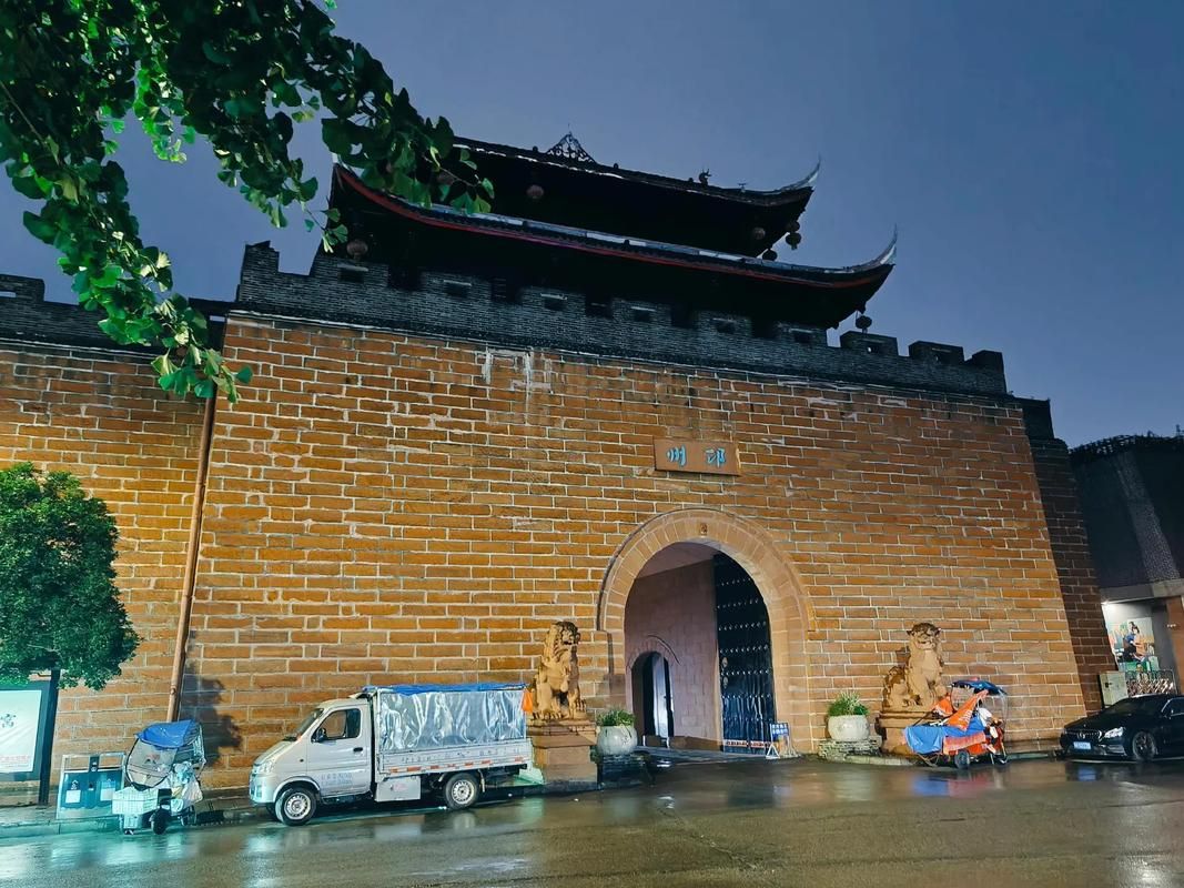 天府南来第一州：邛崃地理屏障下的低感染样本