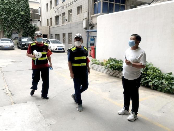 鹭岛屏障与社区传播：厦门市辖区疫情的地理博弈