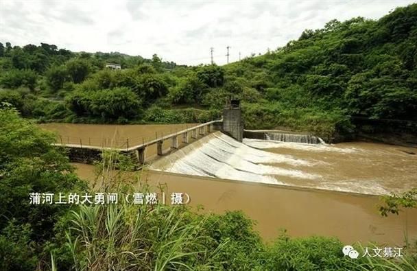 綦江：渝南门户的防疫压力与地理屏障