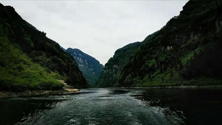沿河疫情观察：乌江航道与武陵山屏障下的防控平衡